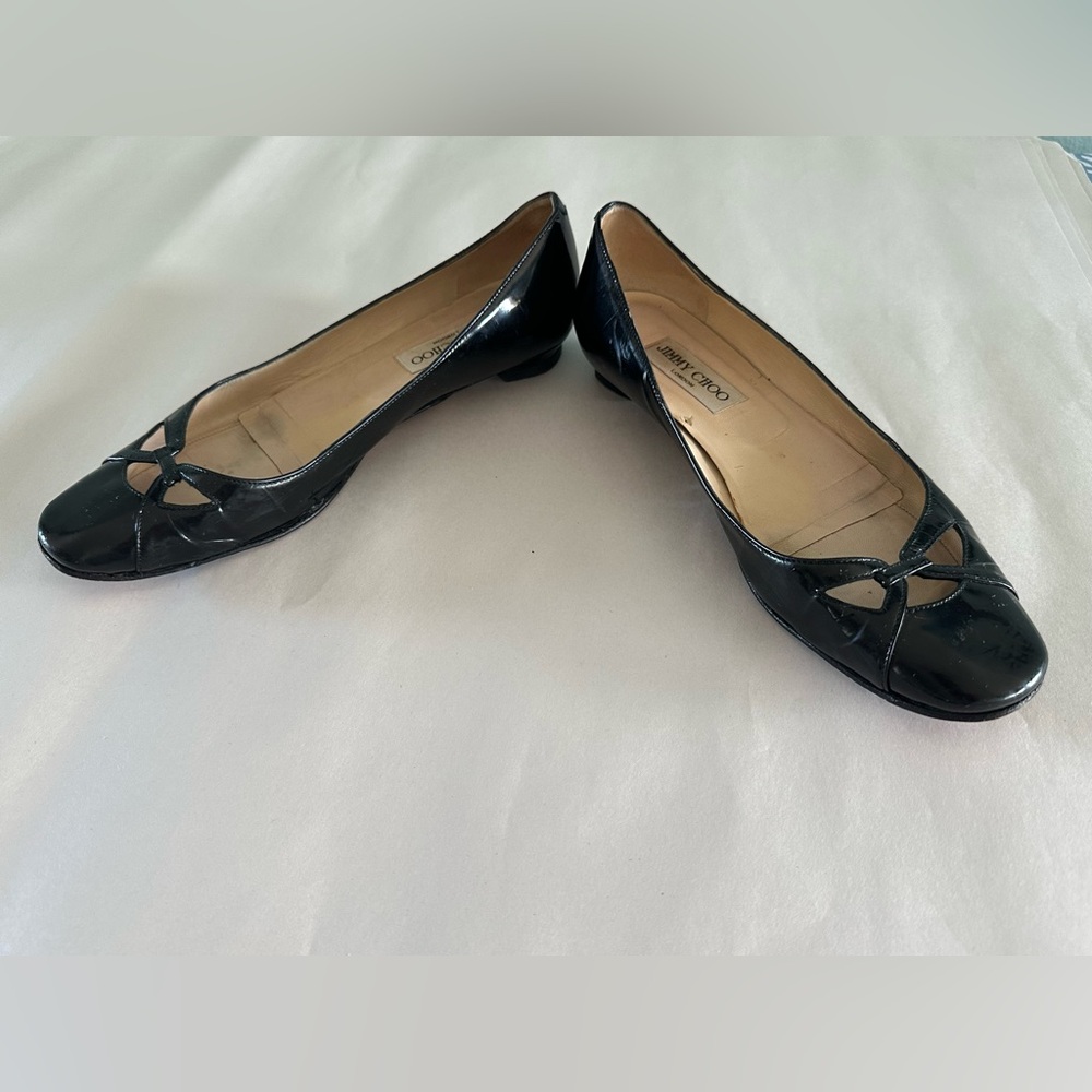 **** Jimmy Choo Size 38 1/2 Black Patent Ballet Flats. - Picture 3 of 7